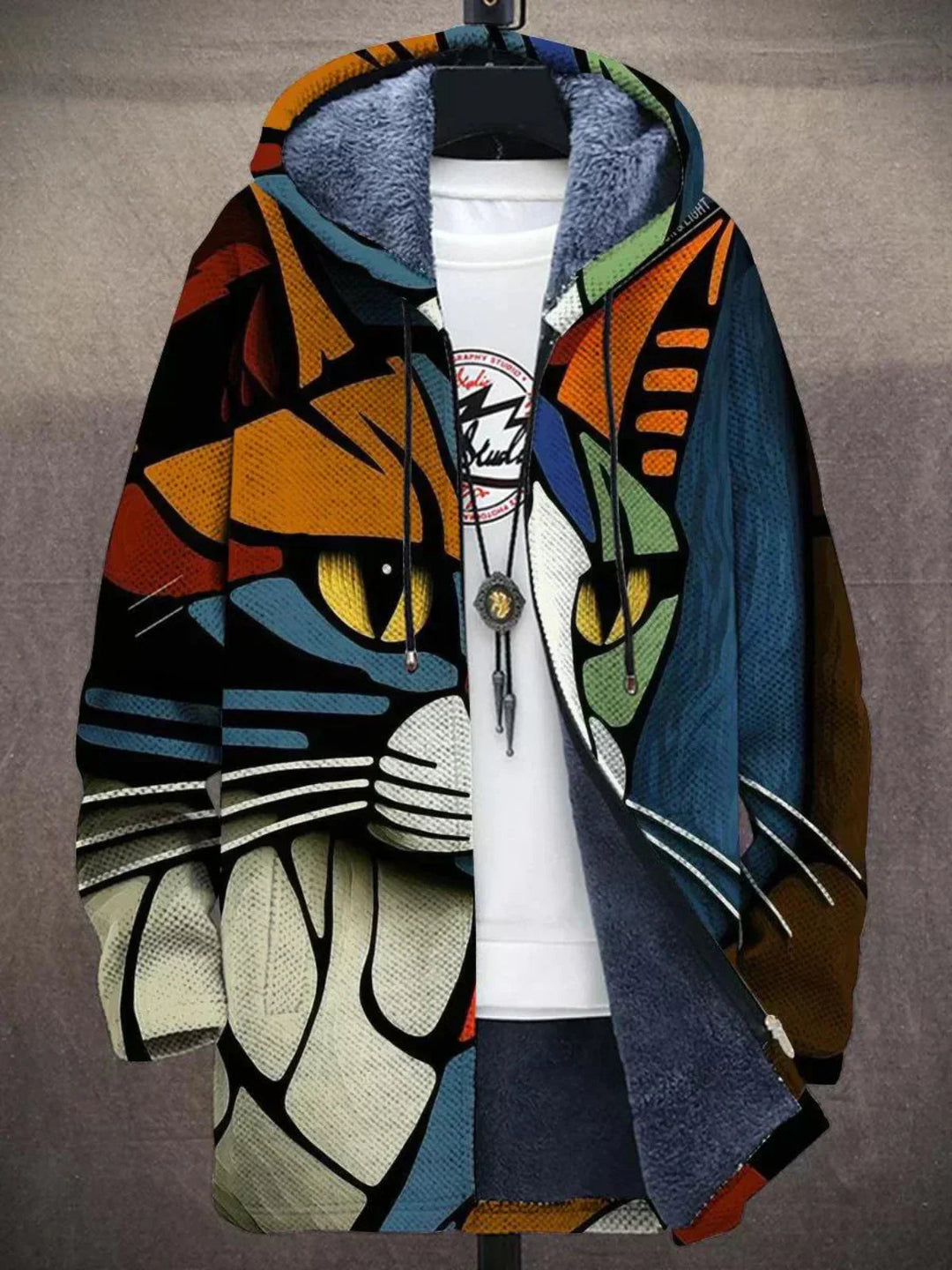 Naomi - Luxurious, artistically inspired zip-up hoodie